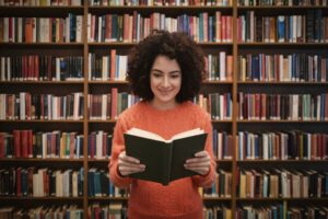 Balade en médiathèque : nourrir la curiosité et éveiller le plaisir de lire