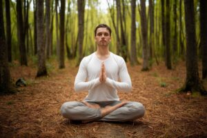Méditation guidée : cultiver la paix intérieure au cœur de l’ehpad